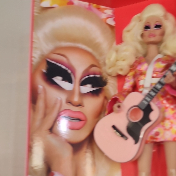 NWT The Trixie Integrity Toys Doll, NIB NRFB - Picture 8 of 17